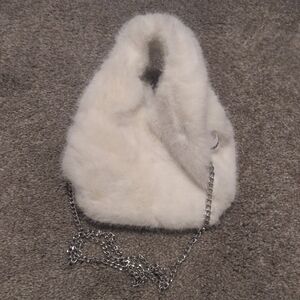 Chic White Fur Purse with Silver Chain